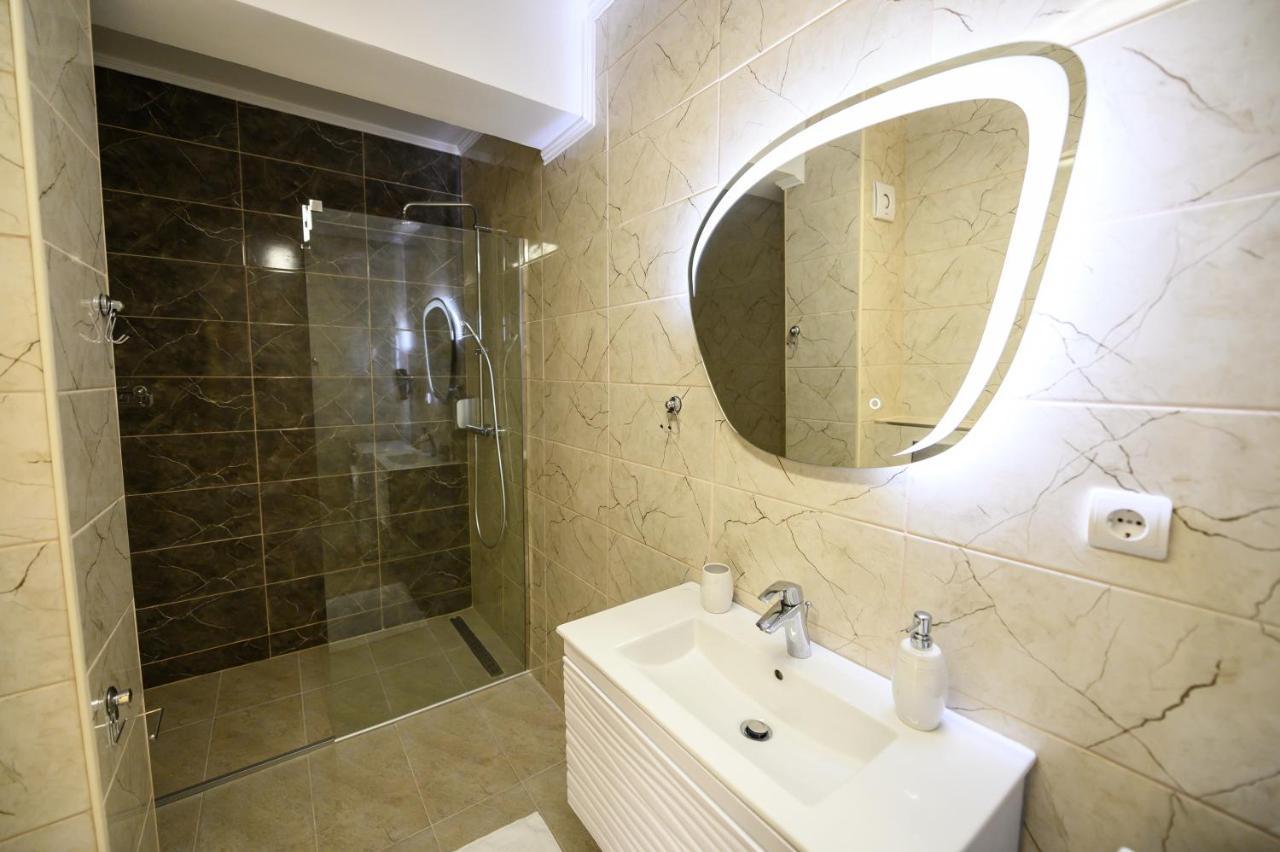 Sunset Lake Apartament Mamaia Exterior photo
